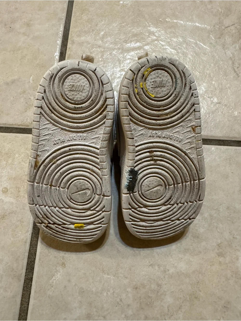 Nike classic kids